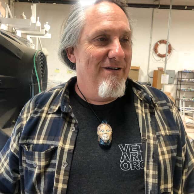 <b>Steve Dilley</b> (Established, San Diego) - Steve Dilley believes that through a deep and abiding sense of artistic responsibility, his strongest desire is to help people through sharing the art making process. 